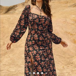 Long sleeve floral dress with leg slit - size 2X